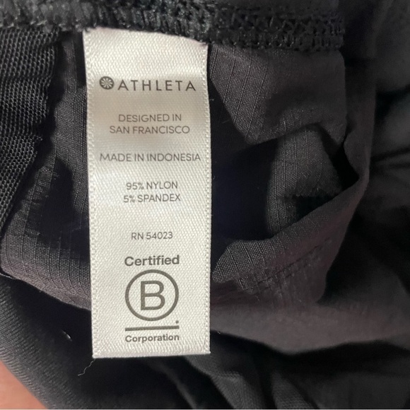 Athleta Trekkie Bermuda Shorts (596504) Black womens size 8 - Picture 8 of 9